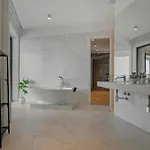 Elegant 3-bedroom Duplex With Private Terrace Bucureşti
