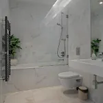 Elegant 3-bedroom Duplex With Private Terrace Apartament *