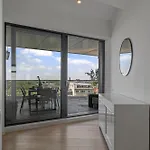 Apartament Elegant 3-bedroom Duplex With Private Terrace