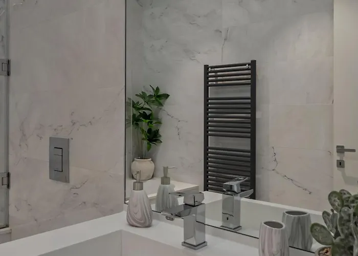 Elegant 3-bedroom Duplex With Private Terrace Bucarest