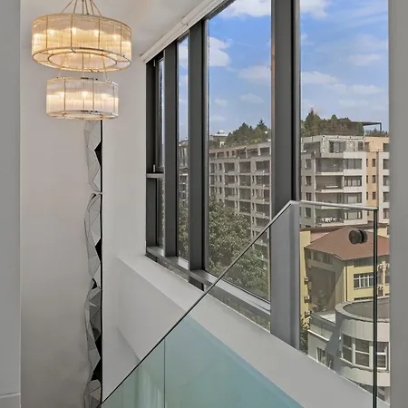 Elegant 3-bedroom Duplex With Private Terrace * 布加勒斯特